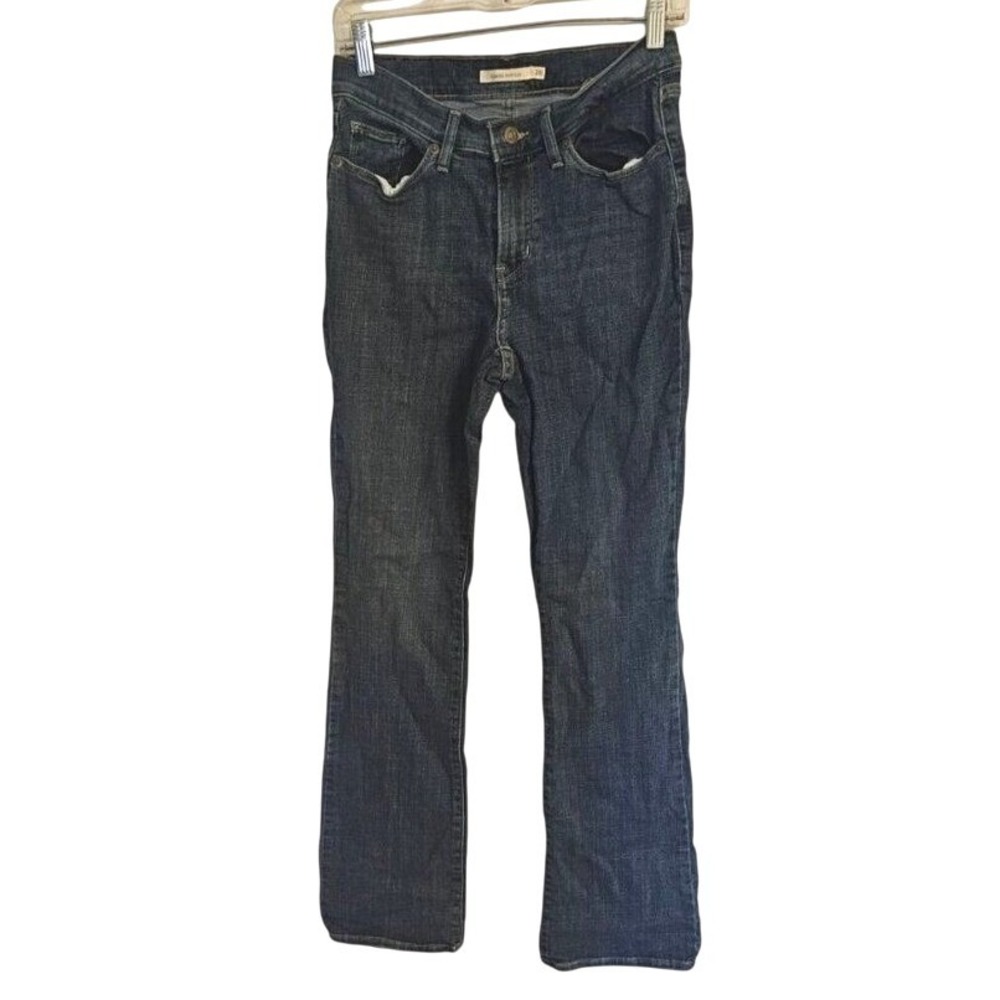 Womans Levis Jeans Size 28 Blue Bootcut mid wash‎